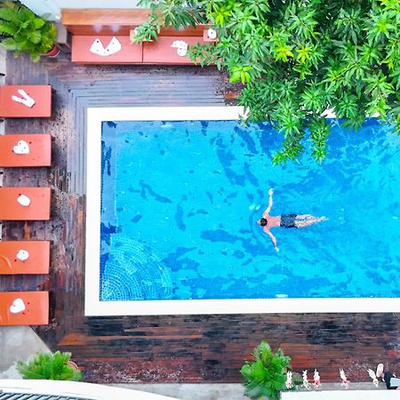 Bliss & Beats Hostel Phnom Penh Exterior photo