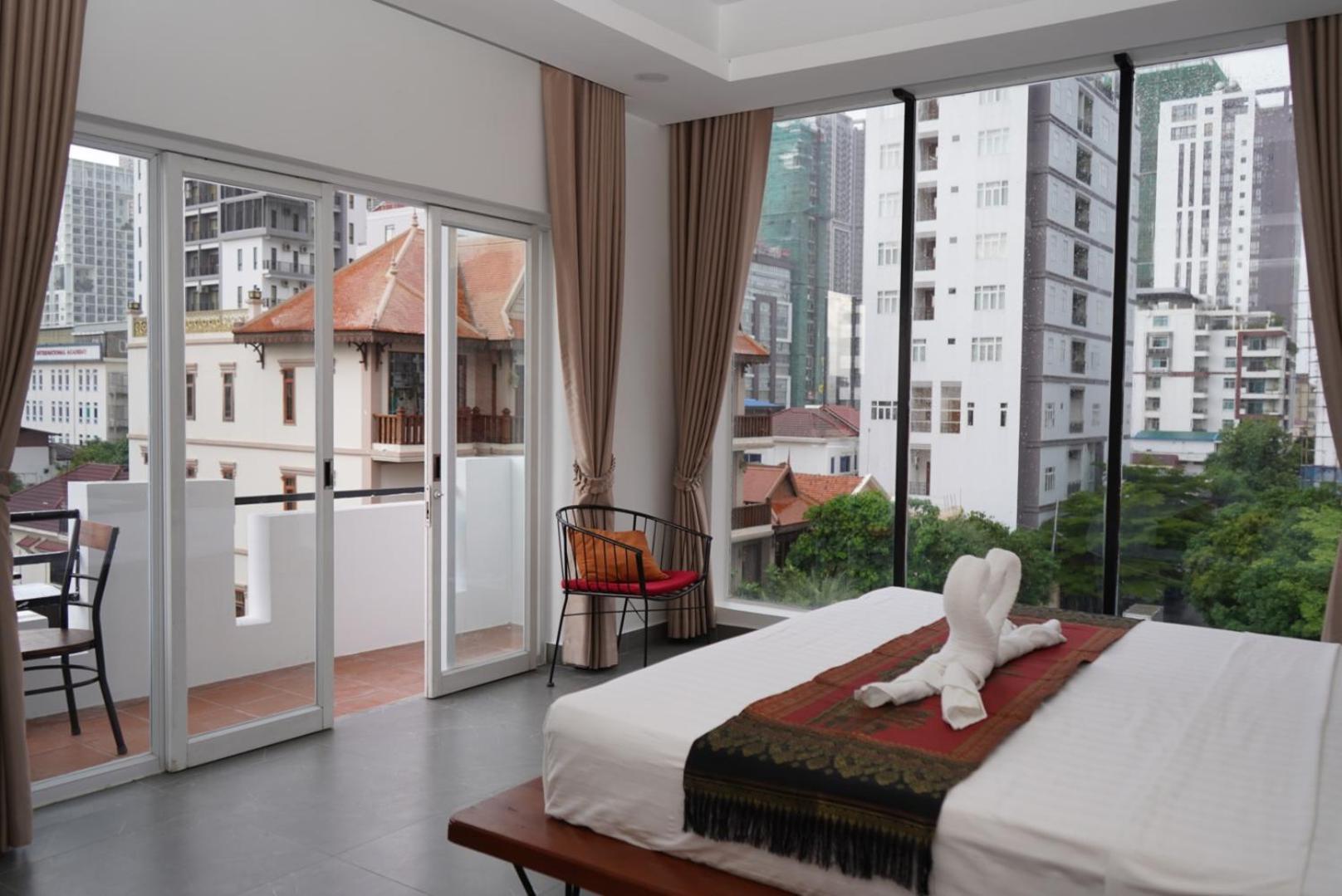Bliss & Beats Hostel Phnom Penh Exterior photo