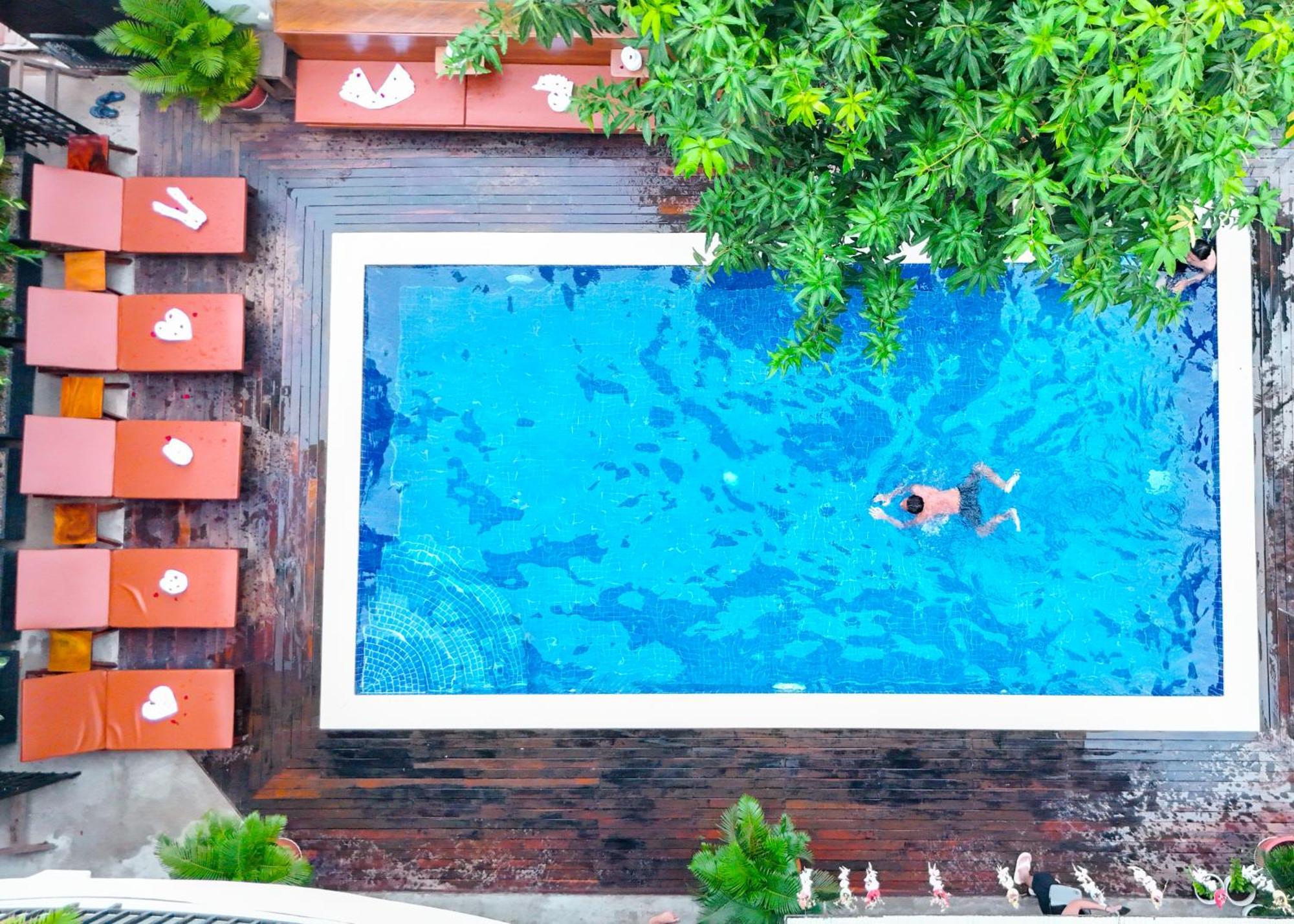 Bliss & Beats Hostel Phnom Penh Exterior photo
