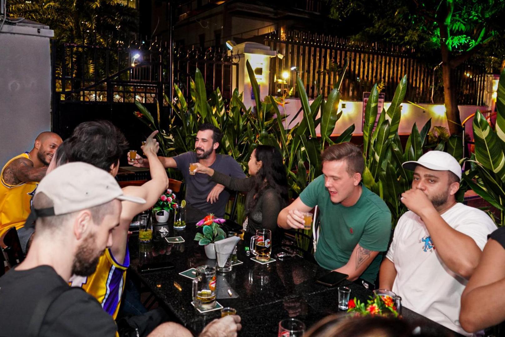 Bliss & Beats Hostel Phnom Penh Exterior photo